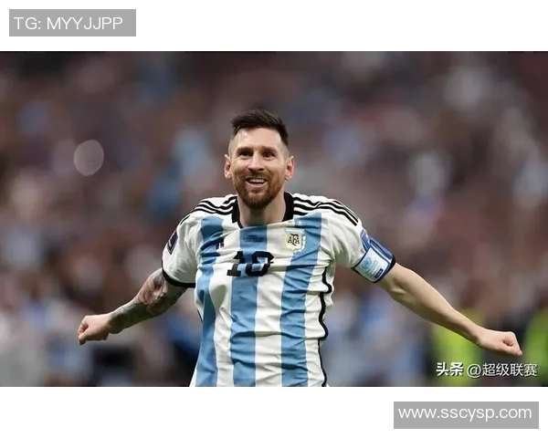 足球明星的奋斗与荣耀：从青涩少年到世界舞台的传奇之路